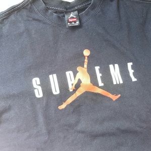 Supreme x Jordan t shirt - size XL